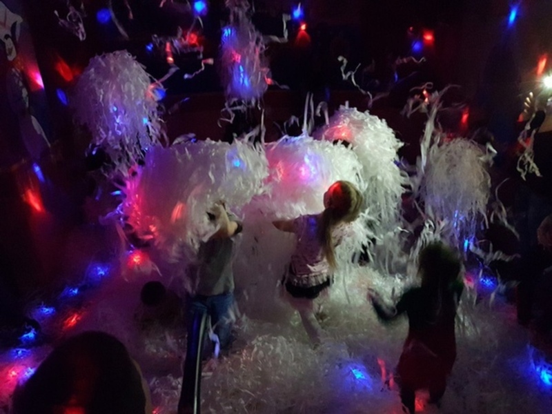 Бумажное шоу